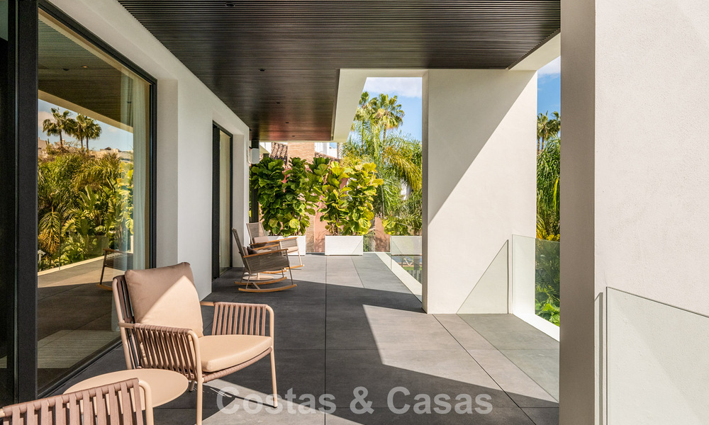 Villa de luxe ultramoderne prête à emménager à vendre à quelques pas de la plage sur le très convoité Golden Mile de Marbella 779386