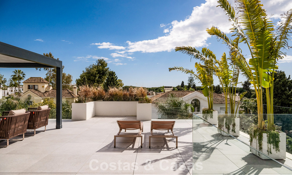 Villa de luxe ultramoderne prête à emménager à vendre à quelques pas de la plage sur le très convoité Golden Mile de Marbella 779388