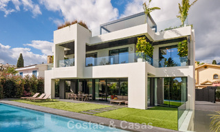 Villa de luxe ultramoderne prête à emménager à vendre à quelques pas de la plage sur le très convoité Golden Mile de Marbella 779400 