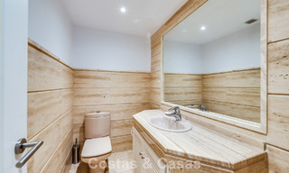 Appartement d'angle spacieux avec vue panoramique à vendre dans les collines de Nueva Andalucia, Marbella 779586 