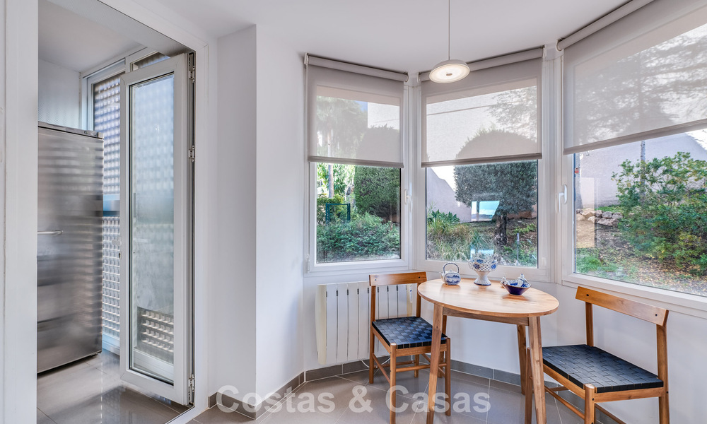 Appartement d'angle spacieux avec vue panoramique à vendre dans les collines de Nueva Andalucia, Marbella 779589