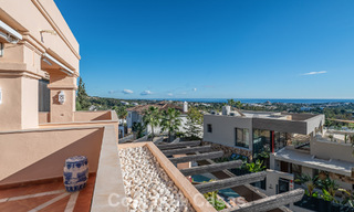 Appartement d'angle spacieux avec vue panoramique à vendre dans les collines de Nueva Andalucia, Marbella 779612 