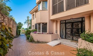 Appartement d'angle spacieux avec vue panoramique à vendre dans les collines de Nueva Andalucia, Marbella 779613 