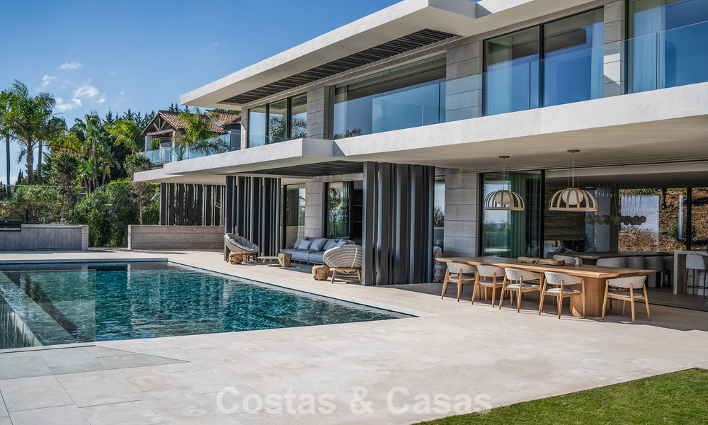 Villa de luxe neuve et sophistiquée à vendre dans une communauté privée fermée 24h/7 de Sotogrande, Costa del Sol 779276