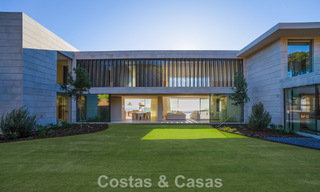 Villa de luxe neuve et sophistiquée à vendre dans une communauté privée fermée 24h/7 de Sotogrande, Costa del Sol 779287 