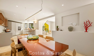 Villa de luxe prête à emménager avec une architecture andalouse moderne à vendre située au cœur de Nueva Andalucia, Marbella 779505 