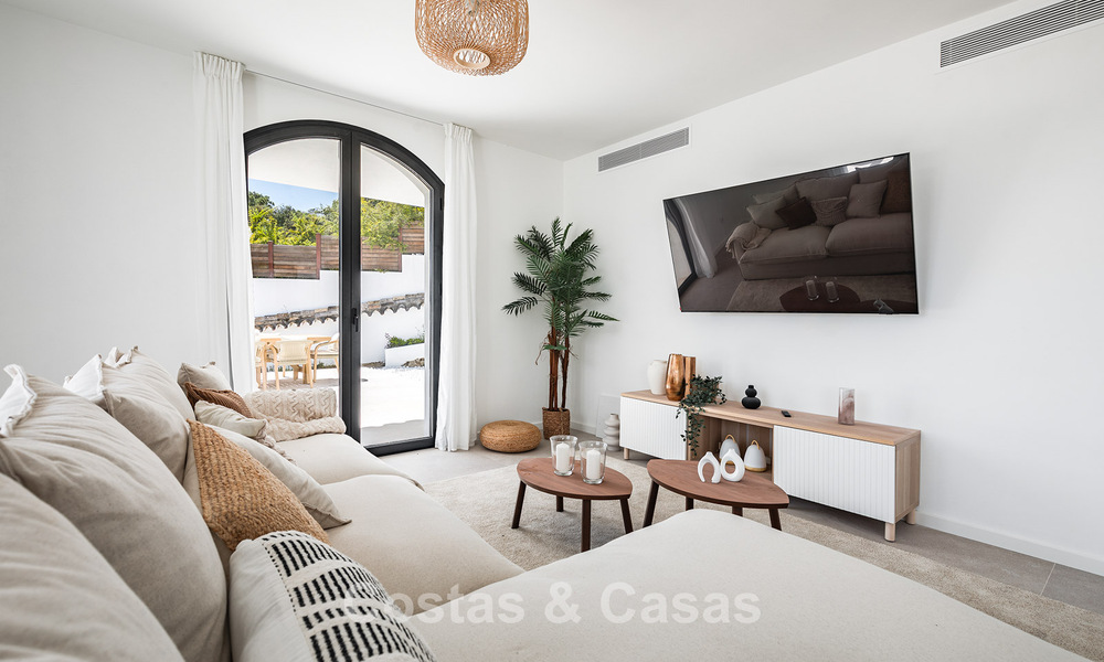 Prestigieuse villa rénovée à vendre dans l'urbanisation fermée recherchée d'El Madroñal à Marbella - Benahavis 779554