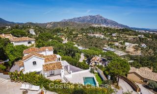 Prestigieuse villa rénovée à vendre dans l'urbanisation fermée recherchée d'El Madroñal à Marbella - Benahavis 779560 