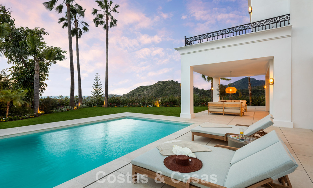 Villa royale à l'architecture méditerranéenne luxueuse à vendre, en bordure du golf de Marbella - Benahavis 779634