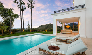 Villa royale à l'architecture méditerranéenne luxueuse à vendre, en bordure du golf de Marbella - Benahavis 779634 