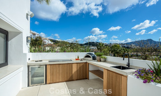 Villa royale à l'architecture méditerranéenne luxueuse à vendre, en bordure du golf de Marbella - Benahavis 779644 