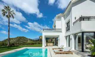 Villa royale à l'architecture méditerranéenne luxueuse à vendre, en bordure du golf de Marbella - Benahavis 779646 