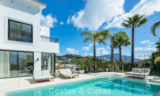 Villa royale à l'architecture méditerranéenne luxueuse à vendre, en bordure du golf de Marbella - Benahavis 779648 