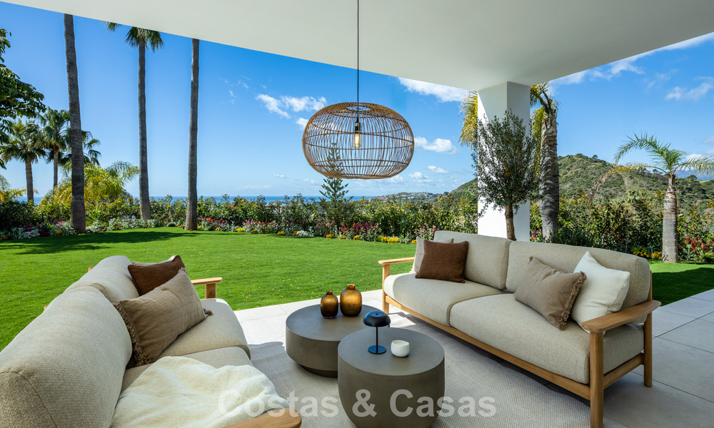 Villa royale à l'architecture méditerranéenne luxueuse à vendre, en bordure du golf de Marbella - Benahavis 779651