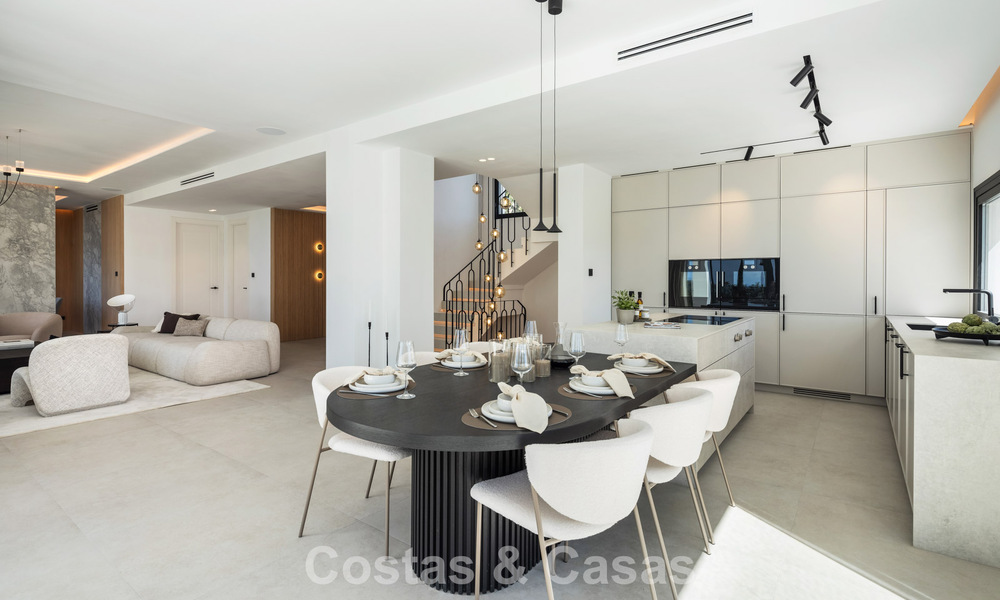 Villa royale à l'architecture méditerranéenne luxueuse à vendre, en bordure du golf de Marbella - Benahavis 779654