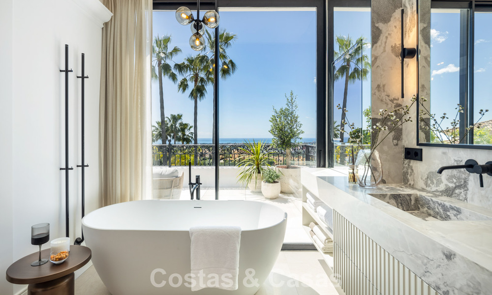 Villa royale à l'architecture méditerranéenne luxueuse à vendre, en bordure du golf de Marbella - Benahavis 779662