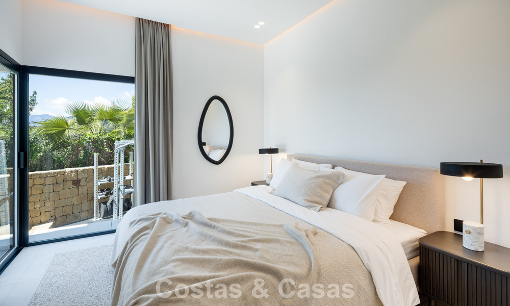 Villa royale à l'architecture méditerranéenne luxueuse à vendre, en bordure du golf de Marbella - Benahavis 779670