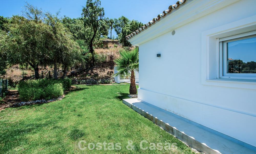 Spacieuse villa de style architectural méditerranéen moderne à vendre à l'est du centre de Marbella 779834