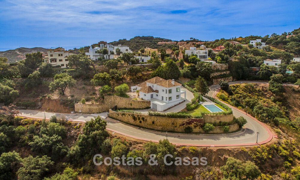 Spacieuse villa de style architectural méditerranéen moderne à vendre à l'est du centre de Marbella 779837
