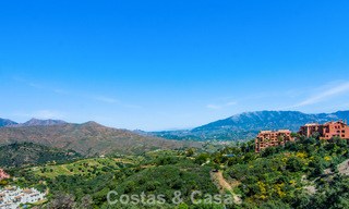 Spacieuse villa de style architectural méditerranéen moderne à vendre à l'est du centre de Marbella 779846 