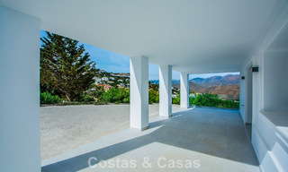 Spacieuse villa de style architectural méditerranéen moderne à vendre à l'est du centre de Marbella 779848 