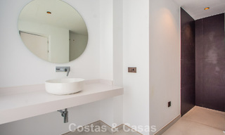 Spacieuse villa de style architectural méditerranéen moderne à vendre à l'est du centre de Marbella 779850 
