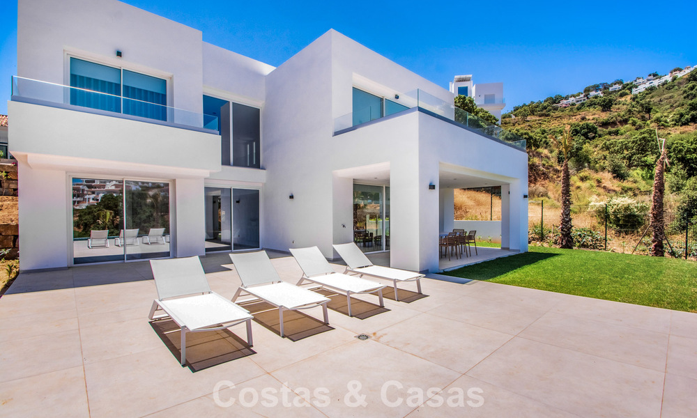 Villa neuve moderne et prête à emménager à vendre à l'est du centre de Marbella 779715