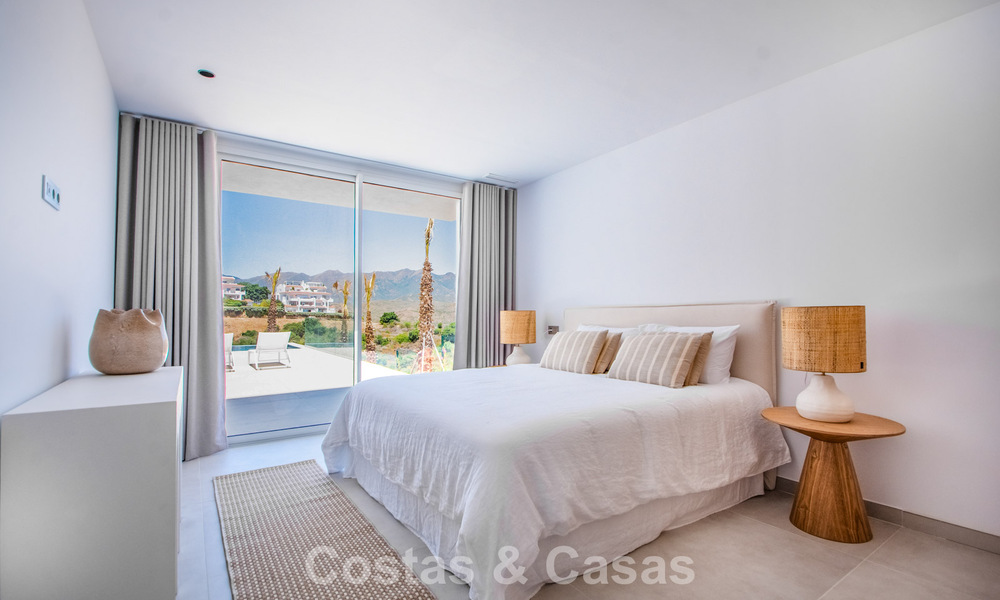 Villa neuve moderne et prête à emménager à vendre à l'est du centre de Marbella 779716