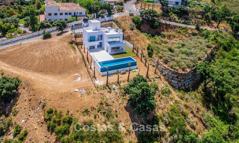 Villa neuve moderne et prête à emménager à vendre à l'est du centre de Marbella 779719