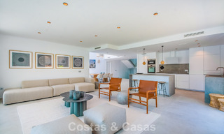 Villa neuve moderne et prête à emménager à vendre à l'est du centre de Marbella 779737 