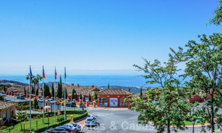 Appartement de 3 chambres avec vue imprenable à vendre dans les collines à l'est du centre de Marbella 779740 