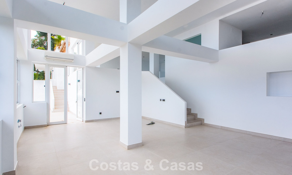 Appartement de 3 chambres avec vue imprenable à vendre dans les collines à l'est du centre de Marbella 779743