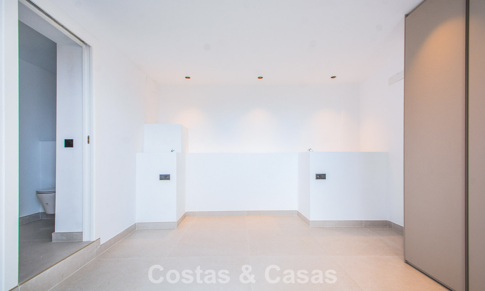 Appartement de 3 chambres avec vue imprenable à vendre dans les collines à l'est du centre de Marbella 779751