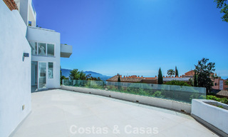 Appartement de 3 chambres avec vue imprenable à vendre dans les collines à l'est du centre de Marbella 779771 