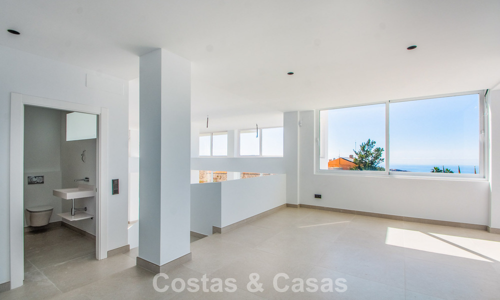 Appartement de 3 chambres avec vue imprenable à vendre dans les collines à l'est du centre de Marbella 779772