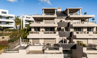 Appartement contemporain avec vue panoramique sur le golf et la mer à vendre à Marbella - Benahavis 779783 