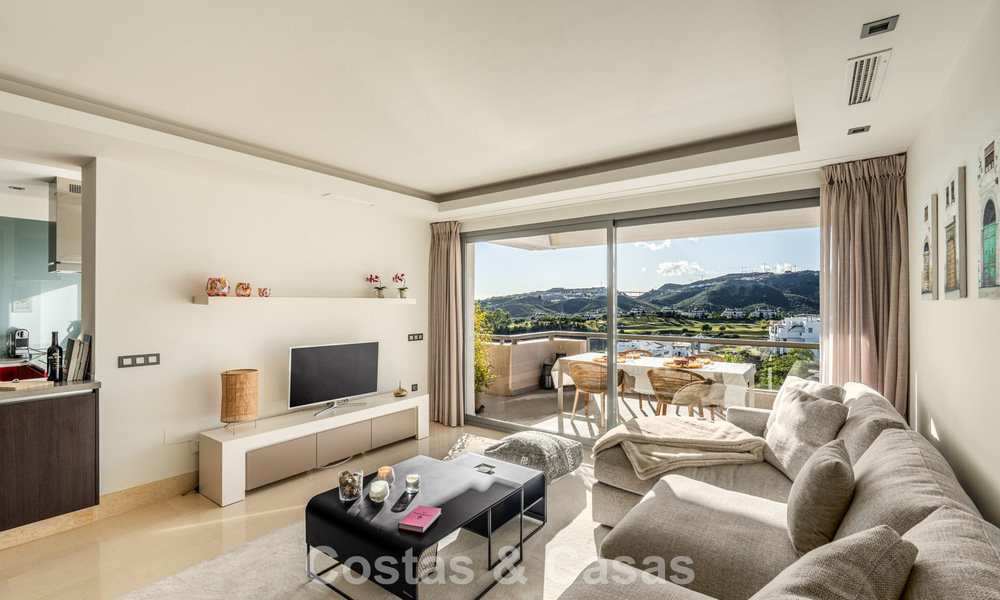 Appartement contemporain avec vue panoramique sur le golf et la mer à vendre à Marbella - Benahavis 779799