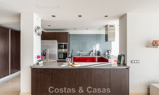 Appartement contemporain avec vue panoramique sur le golf et la mer à vendre à Marbella - Benahavis 779802 