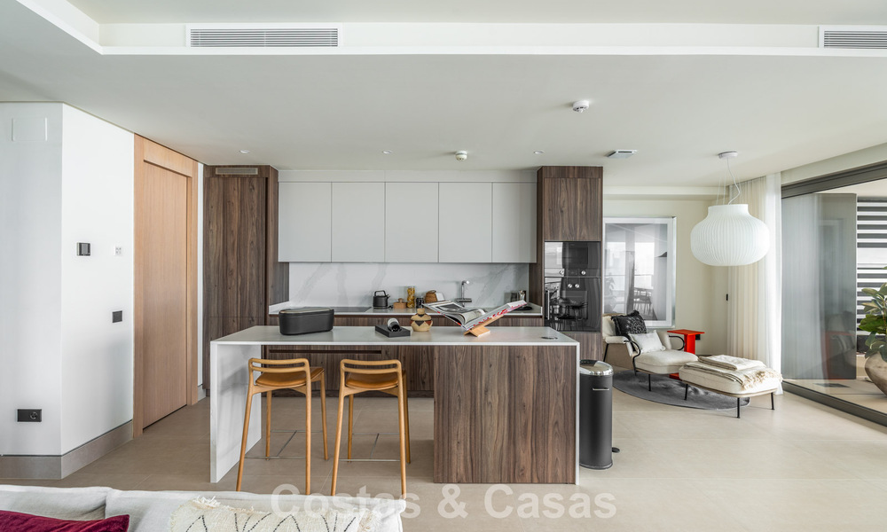 Appartement exclusif et moderne avec vue panoramique sur la mer à vendre, situé directement sur la promenade de la plage dans le centre de Malaga 779891