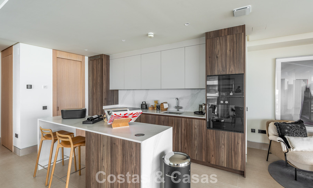 Appartement exclusif et moderne avec vue panoramique sur la mer à vendre, situé directement sur la promenade de la plage dans le centre de Malaga 779892