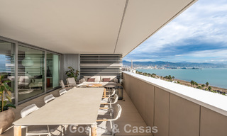 Appartement exclusif et moderne avec vue panoramique sur la mer à vendre, situé directement sur la promenade de la plage dans le centre de Malaga 779900 