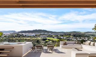 Nouveau lancement. 17 villas de luxe sophistiquées avec vue sur le golf et la mer à vendre à Casares, Costa del Sol 780151 