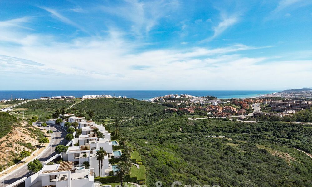 Nouveau lancement. 17 villas de luxe sophistiquées avec vue sur le golf et la mer à vendre à Casares, Costa del Sol 780158
