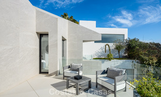 Villa design avant-gardiste avec vue panoramique sur la mer à vendre dans une résidence fermée à Benahavis - Marbella 779979 