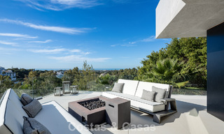 Villa design avant-gardiste avec vue panoramique sur la mer à vendre dans une résidence fermée à Benahavis - Marbella 779980 
