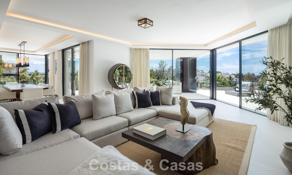 Villa design avant-gardiste avec vue panoramique sur la mer à vendre dans une résidence fermée à Benahavis - Marbella 779999