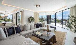 Villa design avant-gardiste avec vue panoramique sur la mer à vendre dans une résidence fermée à Benahavis - Marbella 779999 