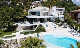 Villa design avant-gardiste avec vue panoramique sur la mer à vendre dans une résidence fermée à Benahavis - Marbella 780011 