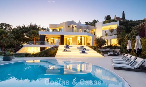 Villa design avant-gardiste avec vue panoramique sur la mer à vendre dans une résidence fermée à Benahavis - Marbella 780017
