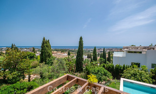 Villa de luxe de style Ibiza, prête à emménager, à vendre dans une urbanisation très recherchée de Benahavis - Marbella 780023 